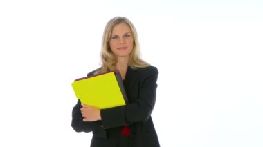 kameraya gülümseyen iş kadını