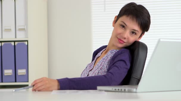 Portret Azjatyckiej Bizneswoman — Wideo stockowe