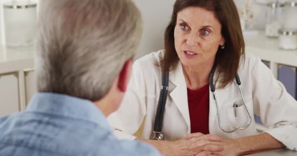 Médecin Principal Conseillant Patient Âgé — Video