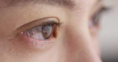 Çinli kadının gözleri closeup