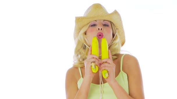 Cowgirl Folosind Banane Pentru Quickdraw — Videoclip de stoc