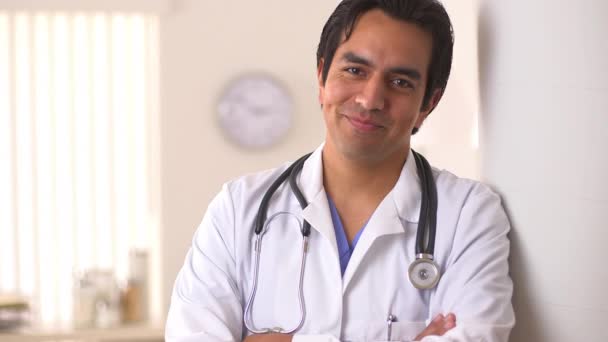 Klinikteki Spanyol Doktoru Kapatın — Stok video