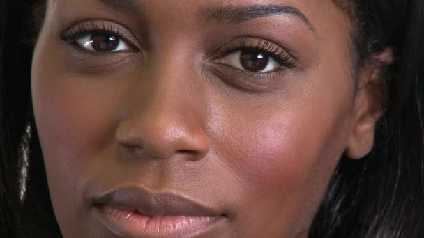 Портрет Афроамериканской Девушки — стоковое видео