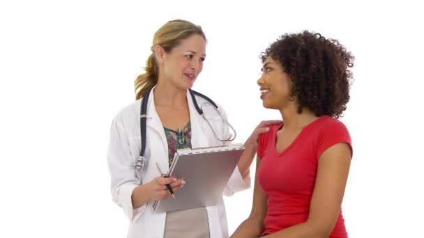 Doctor Hablando Con Paciente — Vídeos de Stock