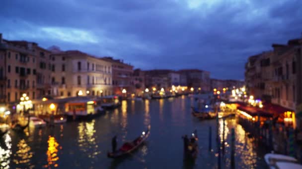 Panoramablick Auf Hübsche Bokeh Lichter Die Den Canal Grande Reflektieren — Stockvideo