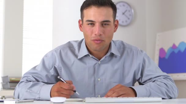 Videoconferencia Con Empresario Mexicano — Vídeos de Stock