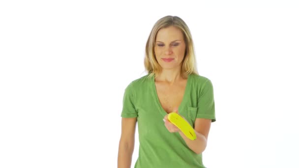 Mulher Malabarismo Bananas Vista Close — Vídeo de Stock