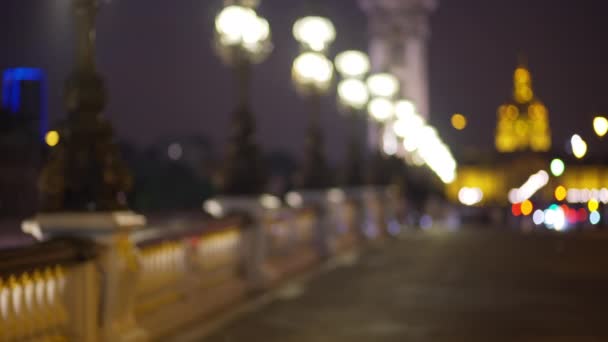 Verschwommene Ansicht Der Pont Alexandre Iii Bei Nacht Mit Lichtern — Stockvideo