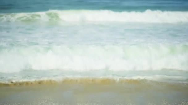 Ondas Maré Baixa Quebrando Costa Praia Califórnia Para Tela Verde — Vídeo de Stock