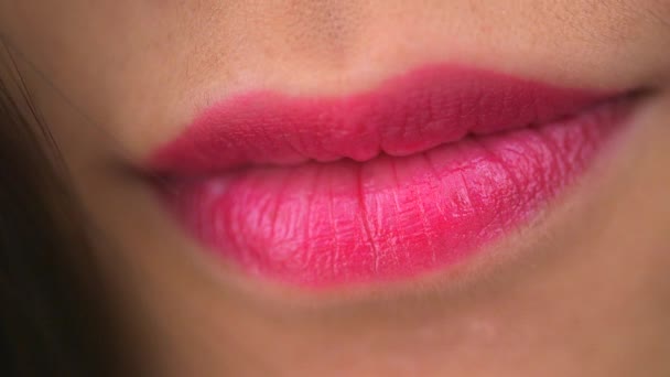 中国の女性の唇 — ストック動画
