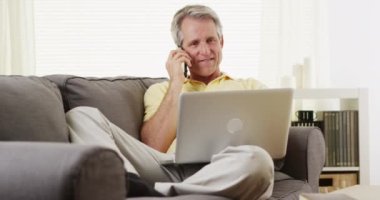 Üst düzey akıllı telefon ve dizüstü bilgisayar kullanımı