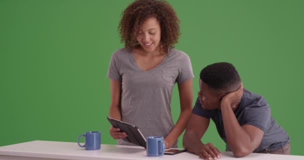 Black Millennial Couple Discuss Work Green Screen Green Screen Keyed — Stock Video