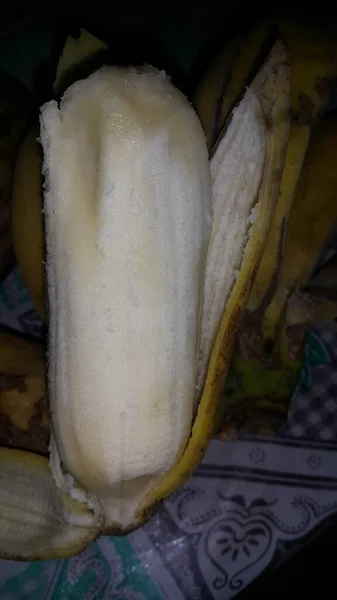 Zbliżenie Żółto Białego Banana — Zdjęcie stockowe