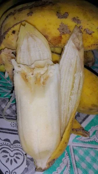 Nahaufnahme Einer Gelb Weißen Banane — Stockfoto