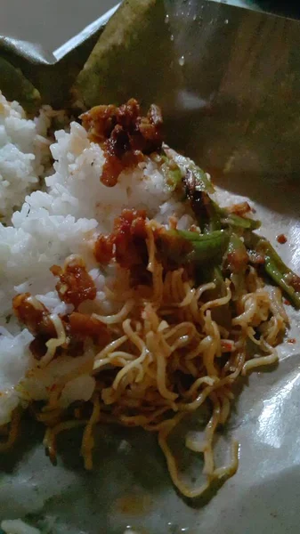 Envoltório Arroz Comida Pessoas Simples — Fotografia de Stock