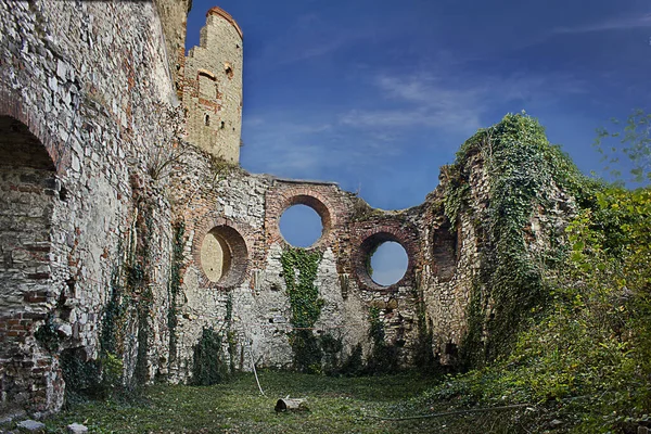 Polonya Nın Rudno Kentindeki Tenczyn Ortaçağ Kalesi — Stok fotoğraf