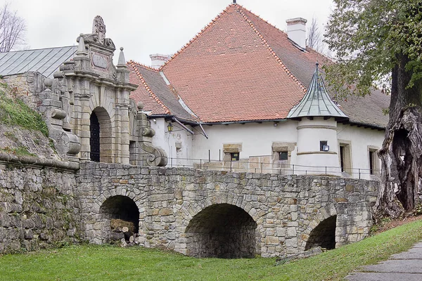 Antiguo Castillo Polaco Nowy Visnich Polonia —  Fotos de Stock
