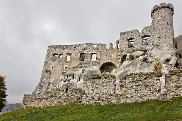 Century Medieval Polish Castle Ogrodzieniec Polish Jura Poland Fotografia Stock