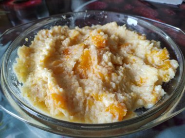 Balkabaklı mısır lapası.