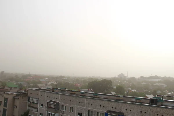 Tempesta Sabbia Vento Forte Sopra Una Città Inquinamento Polvere — Foto Stock
