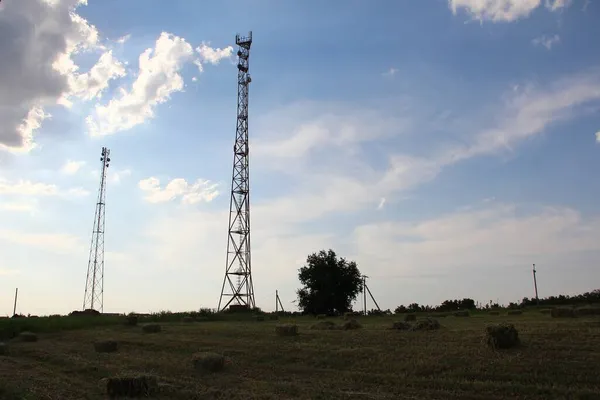 Torres Telecomunicaciones Contexto Sector Agrícola — Foto de Stock