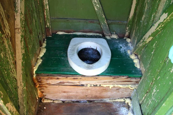 Loch Einer Alten Schmutzigen Landtoilette Ländliche Toilette — Stockfoto