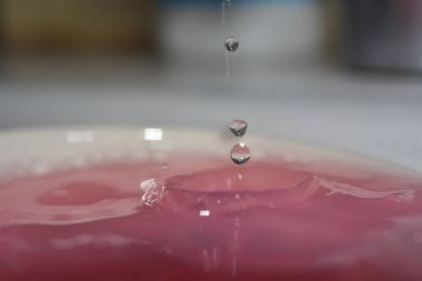 Su damlaları makro damlalar