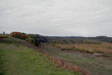 Izborsk, Pechorsky bölgesi, Pskov bölgesi, sonbahar (Eylül 2021 sonu)