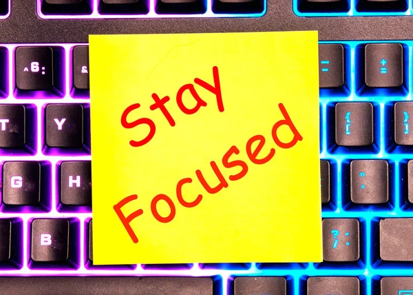 Stay Focused Text Written Yellow Sticker Lies Glowing Keyboardbusiness — Stock Photo, Image