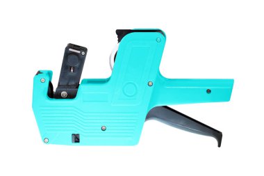 Dükkan fiyatlandırma silahı beyaz arka planda izole edildi