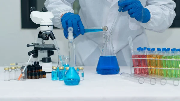 과학자들 실험실에 도구는 실험실 있습니다 실험실에서의 의의학 — 스톡 사진