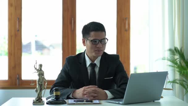 Asian Male Lawyer Working Office Wooden Hammer Courtroom Table Goddess — 비디오