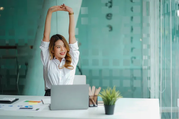 Young Asian Businesswoman Stretching Relaxing While Working Hard Comfortable Office — Fotografia de Stock