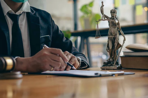 Business Lawyers Work Hard Desks Books Papers Judge Uses Hammer — Stock Photo, Image