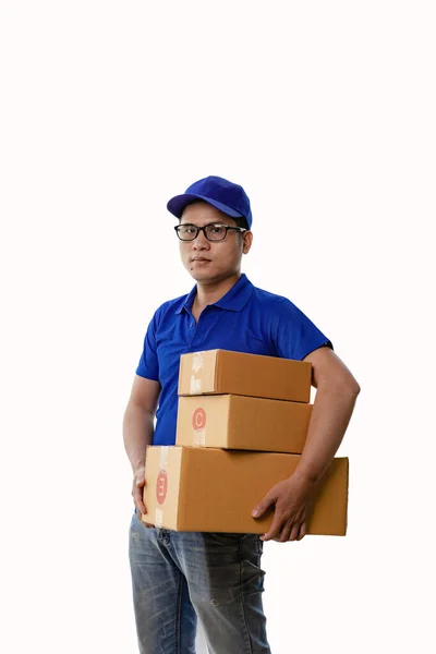 파란색 모자와 파란색 티셔츠를 배경에 상자를 — 스톡 사진