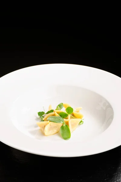 Assiette Raviolis Basilic — Photo