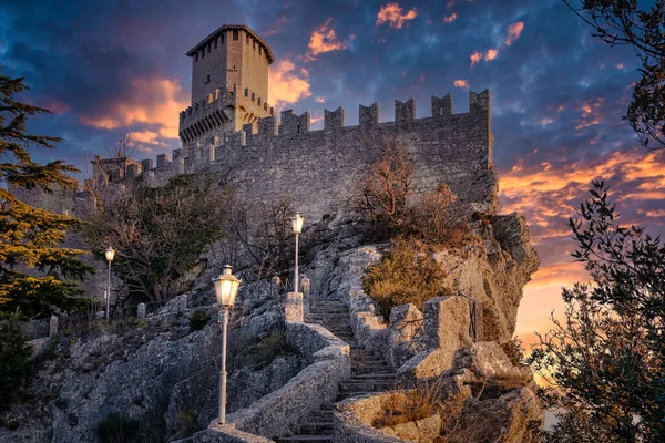 Uitzicht Tweede Toren Van Het Kasteel Van San Marino Berg — Stockfoto