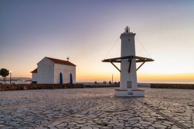 Kosta Vicentina, Alentejo, Portuga 'da Zambujeira do Mar Chapel manzarası