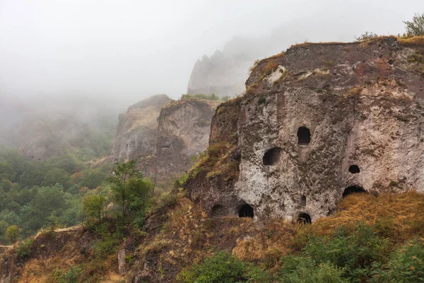 Ruinas Antigua Ciudad Abandonada Khndzoresk Armenia — Foto de Stock