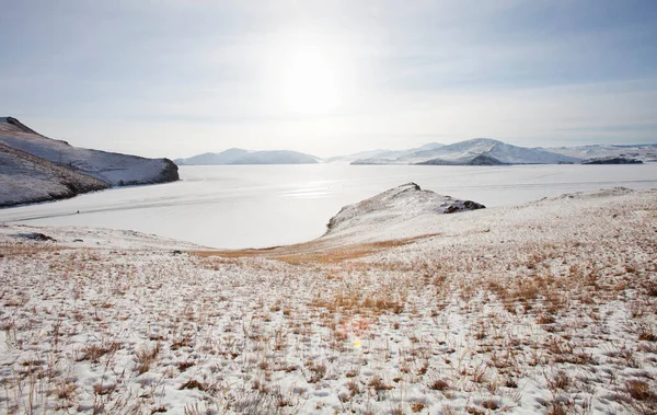 Erba Neve Sull Isola Olkhon Paesaggio Invernale Baikal Lakebeautiful — Foto Stock