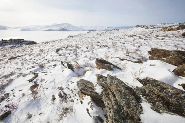 Felsen Und Schnee Der Küste Der Insel Olchon Winterlandschaft Baikalsee — Stockfoto