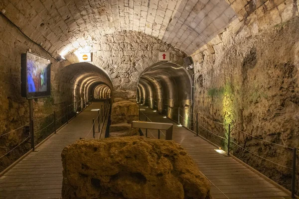 Haçlıların kalesi ya da eski Akko 'nun tarihi bölgesindeki Tapınak Şatosu. Acre ya da Akko bir Unesco Dünya Mirası Sitesi.