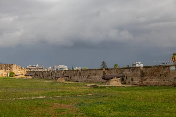 UNESCO tarafından dünya mirası sahasına verilen eski akko 'da kış atmosferi