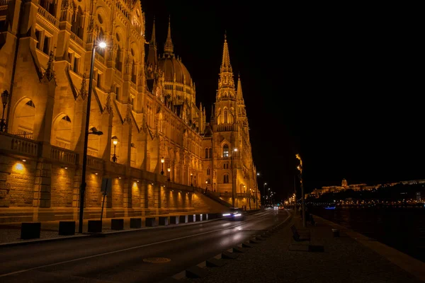Egy Éjszakai Fotó Budapest Város Azt Mutatja Legvonzóbb Helyek Ebben — Stock Fotó