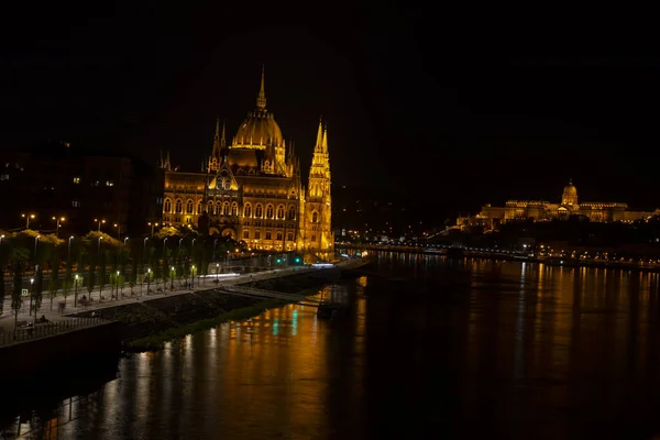 Ночной Пейзаж Budapest Города Показывает Самые Привлекательные Места Этом Городе — стоковое фото