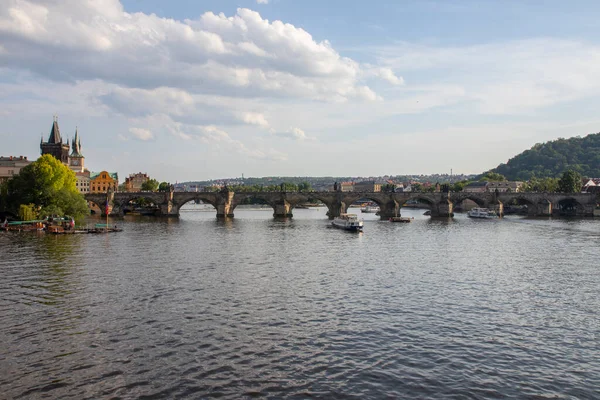 Karlsbrücke Ist Eine Mittelalterliche Steinerne Bogenbrücke Über Die Moldau Prag — Stockfoto