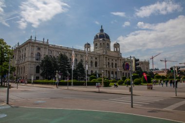 Viyana Doğal Tarih Müzesi, Avusturya 'nın Viyana kentinde yer alan büyük bir doğa tarihi müzesidir. Dünya çapındaki en önemli doğa tarihi müzelerinden biridir..