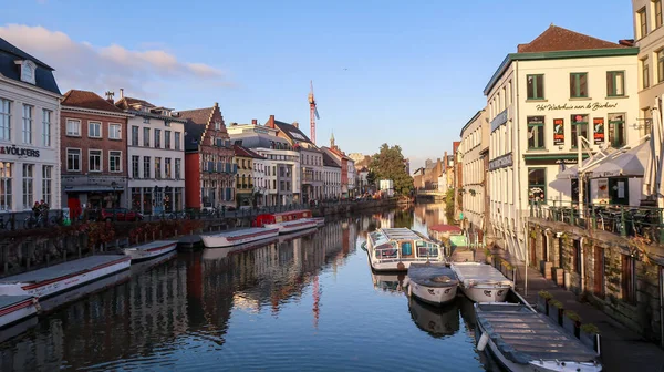 Gent Bélgica Novembro 2021 Canais Edifícios Fluviais Durante Pôr Sol — Fotografia de Stock
