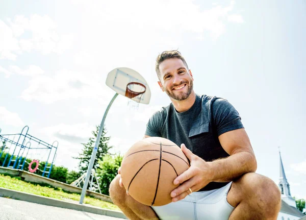 Portrait of a Basketball Player with the ball — Stock Photo, Image