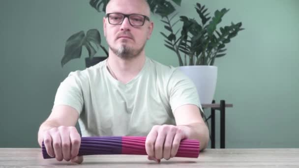 Flexbar｜テニス肘を癒すための偏心演習 — ストック動画